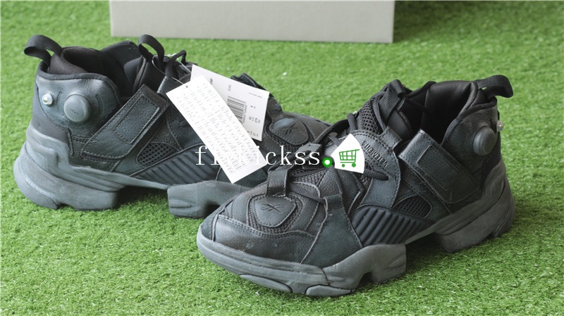 Vetements Reebok Genetically Modified Pump Black